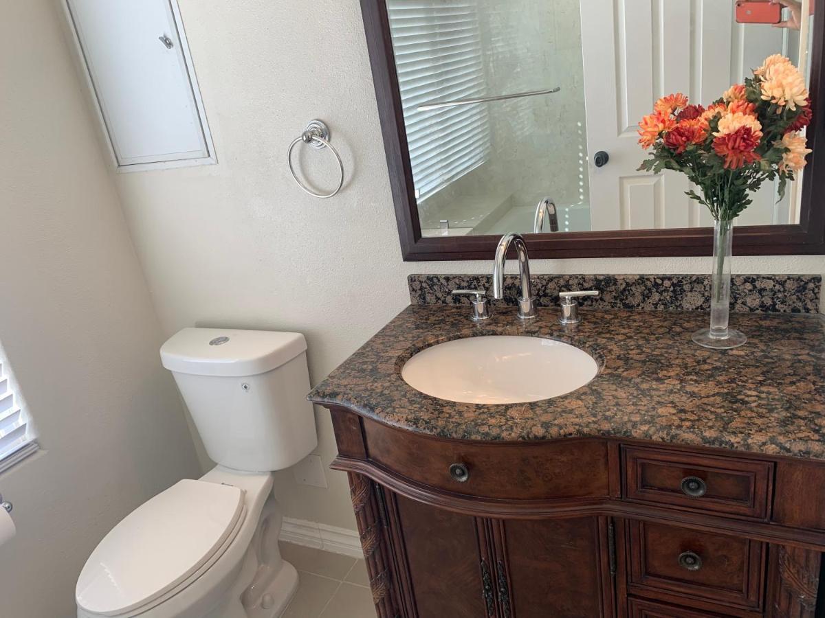 Luxhome Suites N Villa リバーサイド エクステリア 写真