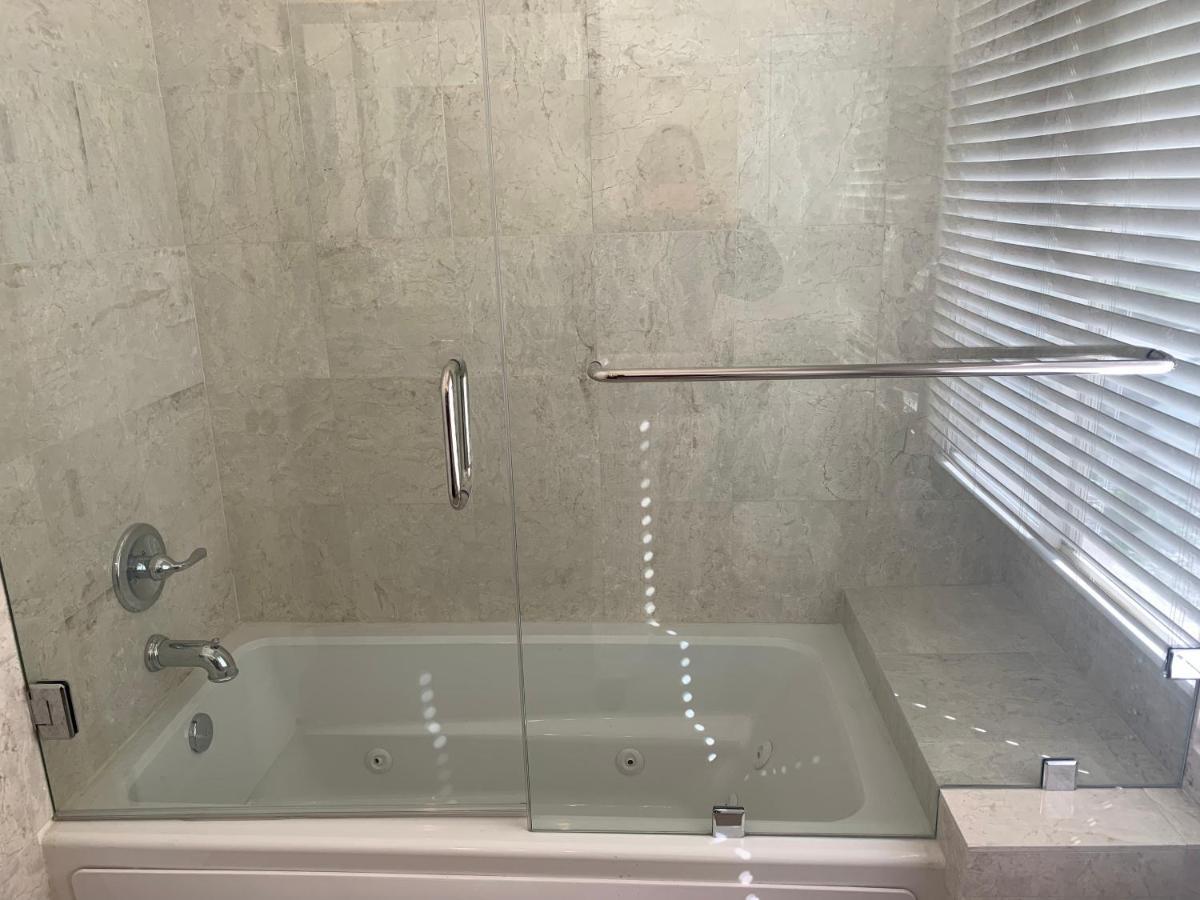 Luxhome Suites N Villa リバーサイド エクステリア 写真