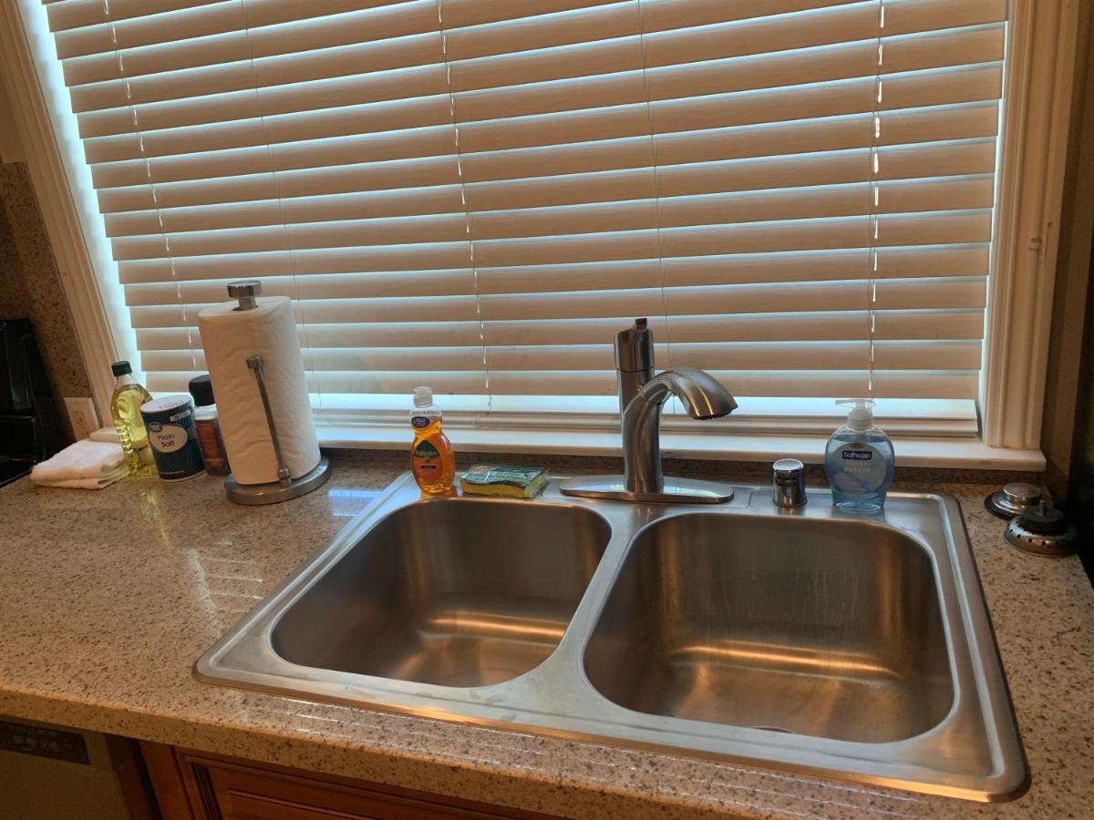 Luxhome Suites N Villa リバーサイド エクステリア 写真